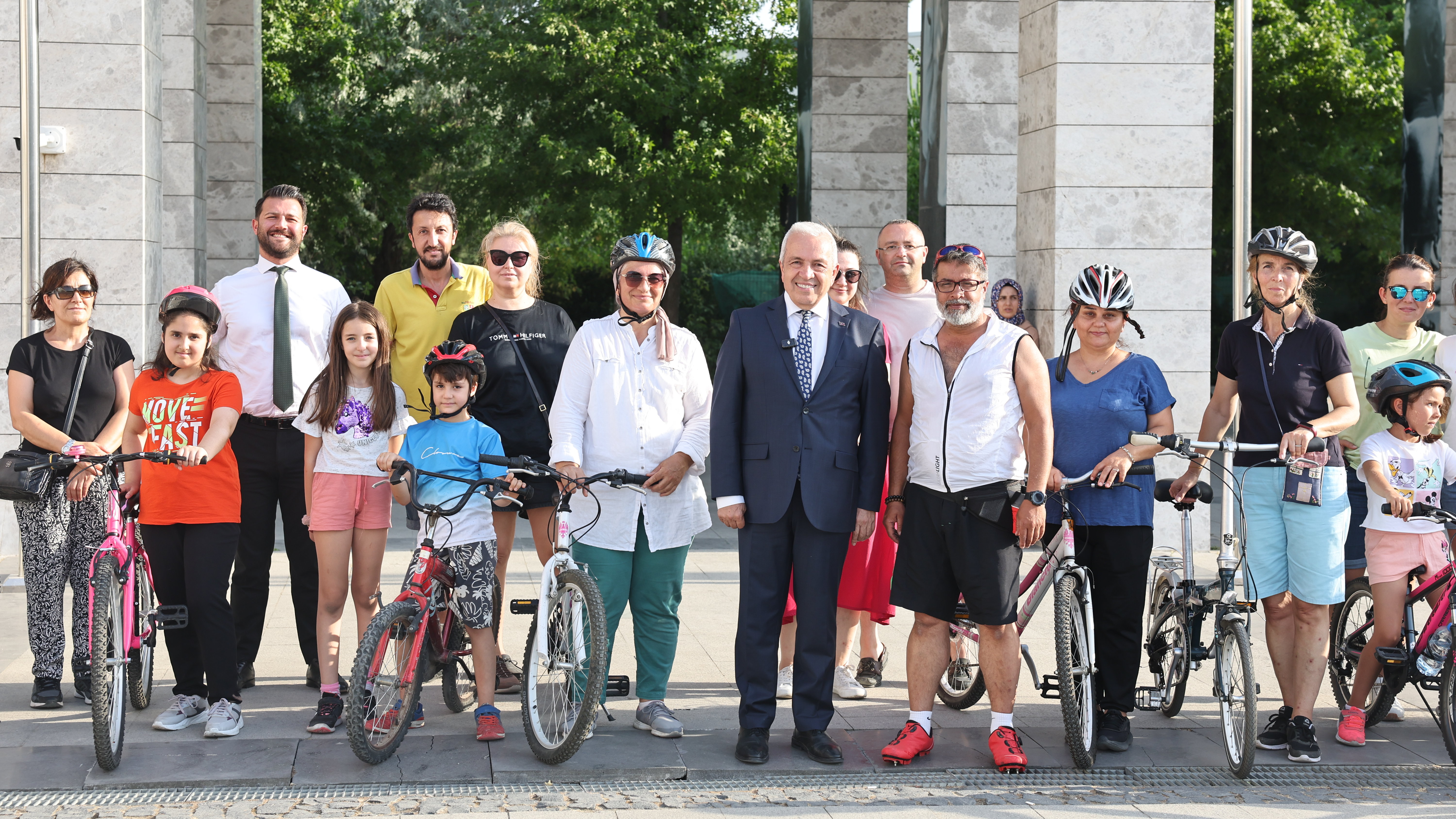 Şadi Özdemir Projeleri - Nilüfer’de bisiklet kullanımı daha da artacak  | 