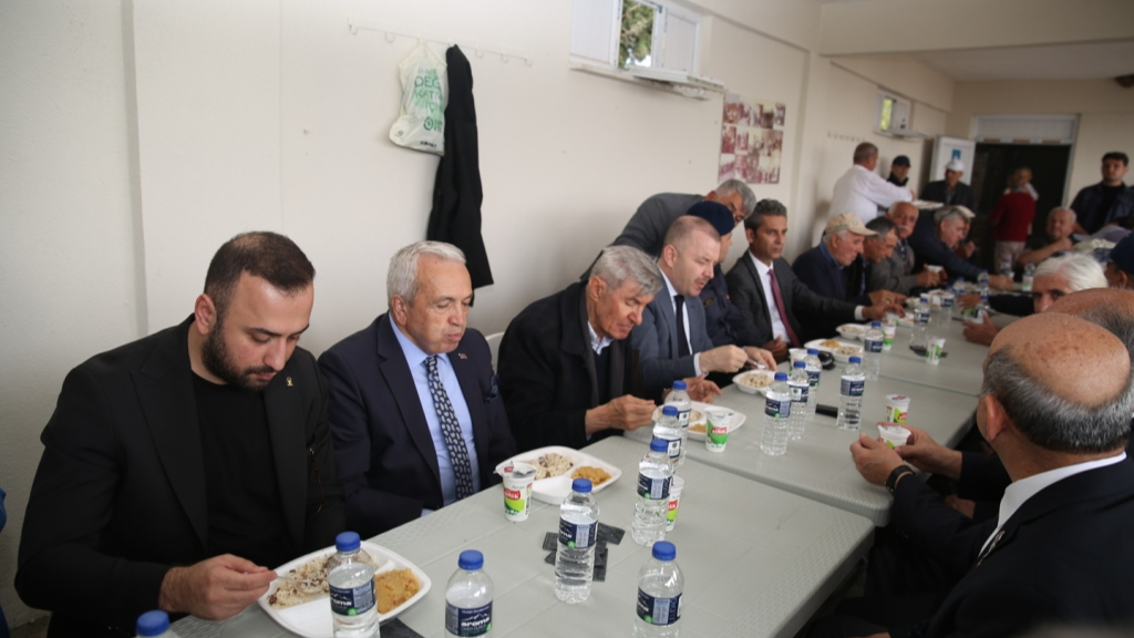 Şadi Özdemir Projeleri - Başköy’deki “Dede Helvası” geleneğinde helvalar şifa için yenildi  | 