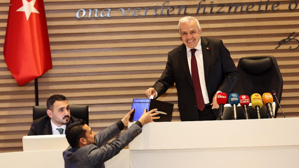 Şadi Özdemir Projeleri - Nilüfer Belediye Meclisi yeni dönemin ilk toplantısını yaptı | 