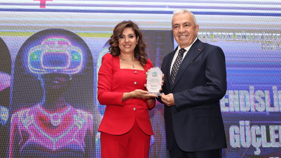 Şadi Özdemir Projeleri - Şadi Özdemir: Mühendis kadınların ekonomideki payı artıyor | 