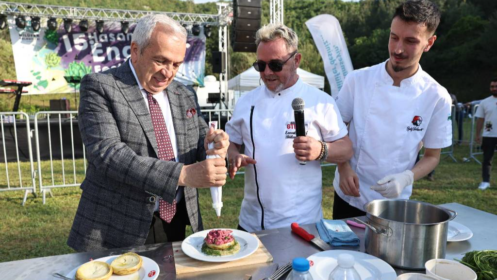 Şadi Özdemir Projeleri - Enginarlı tatlılar festivale damga vurdu | 