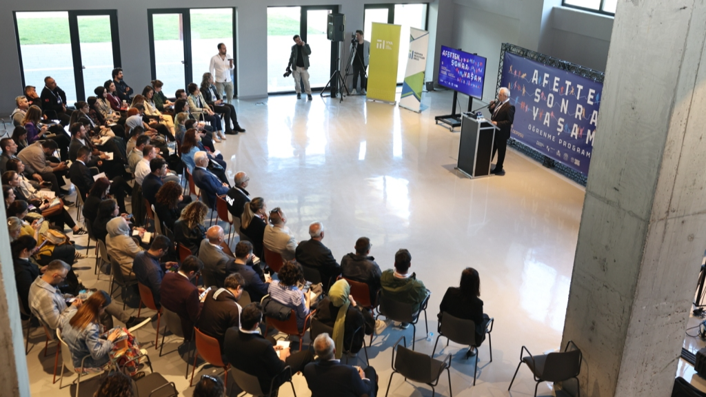 Şadi Özdemir Projeleri - Marmara’daki belediyeler afetten sonraki yaşamı Nilüfer’de ele aldı | 