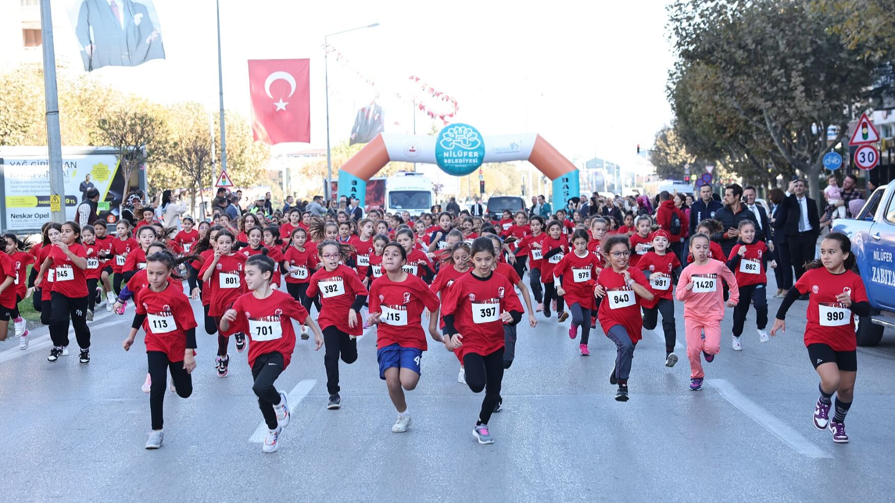 Şadi Özdemir Projeleri - “Cumhuriyet Koşusu” ile bayram coşkusu başladı | 