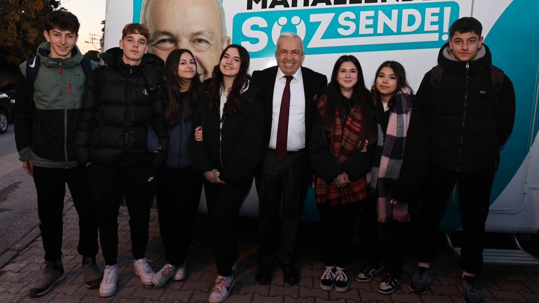 Şadi Özdemir Projeleri - Başkan Şadi Özdemir  Beşevler Mahallesi’nde vatandaşları dinledi  | 