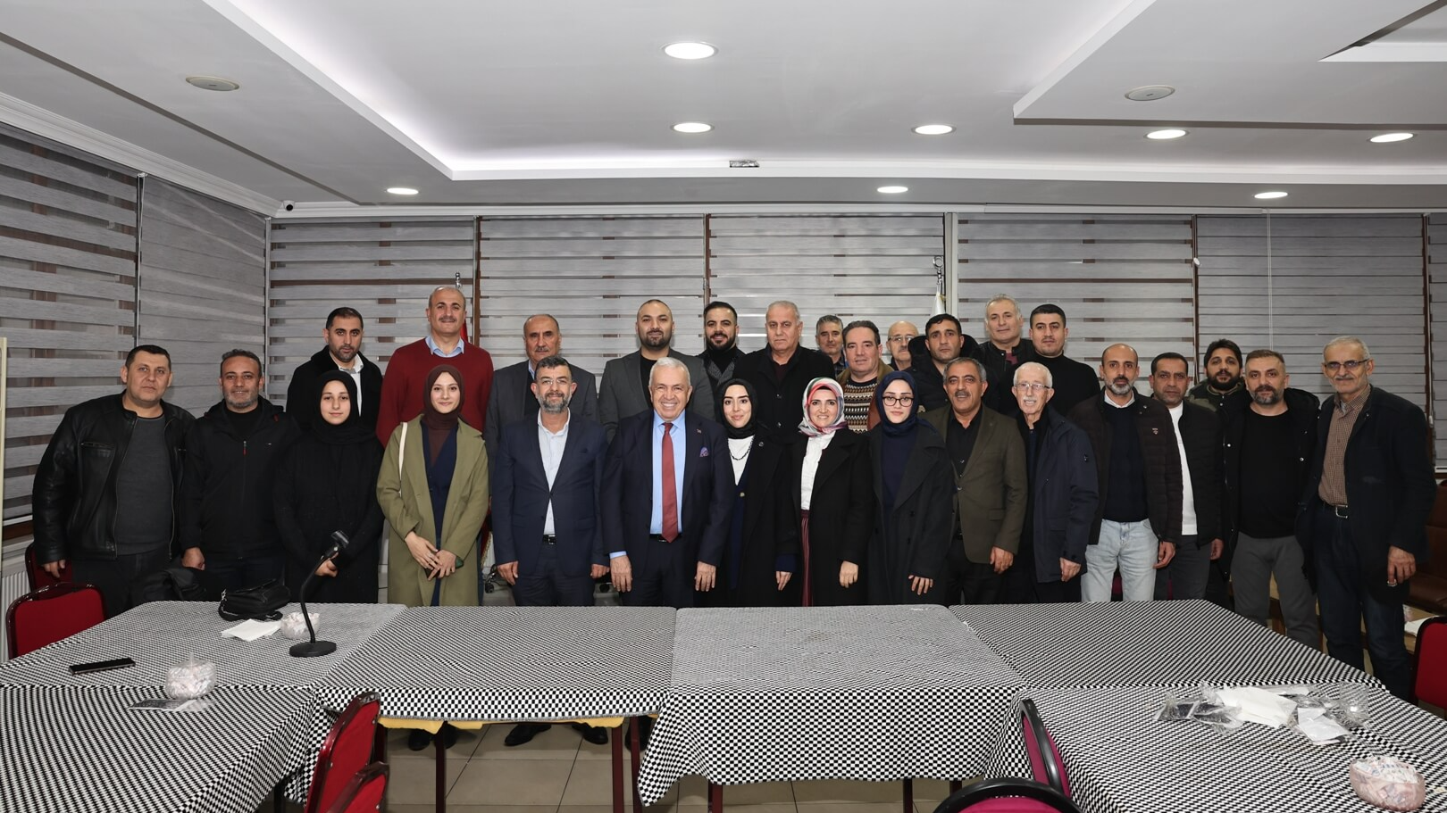 Şadi Özdemir Projeleri - Başkan Şadi Özdemir: Gençlere inanıyoruz  | 