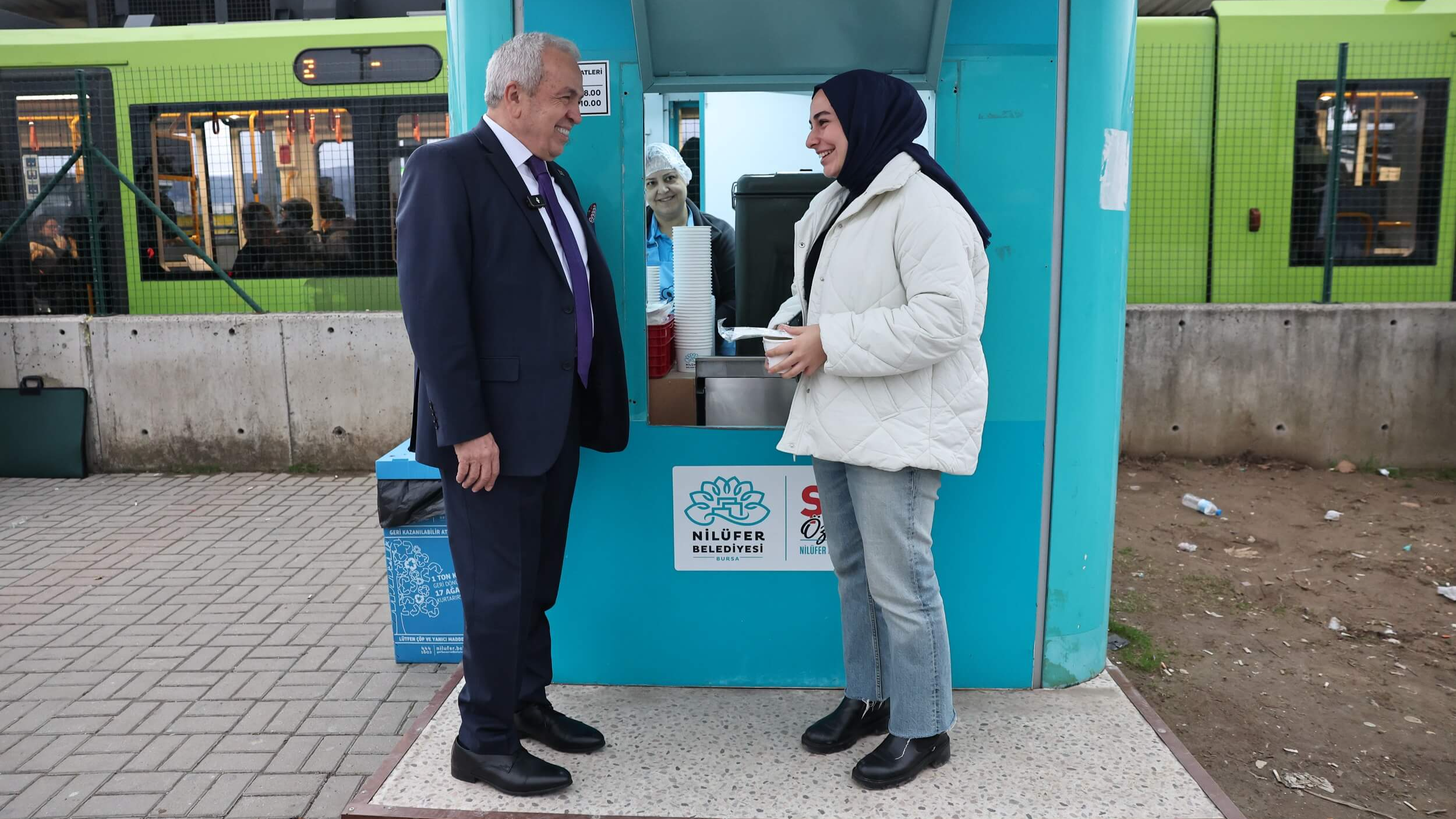 Şadi Özdemir Projeleri - Başkan Şadi Özdemir’den öğrencilere çorba ikramı | 