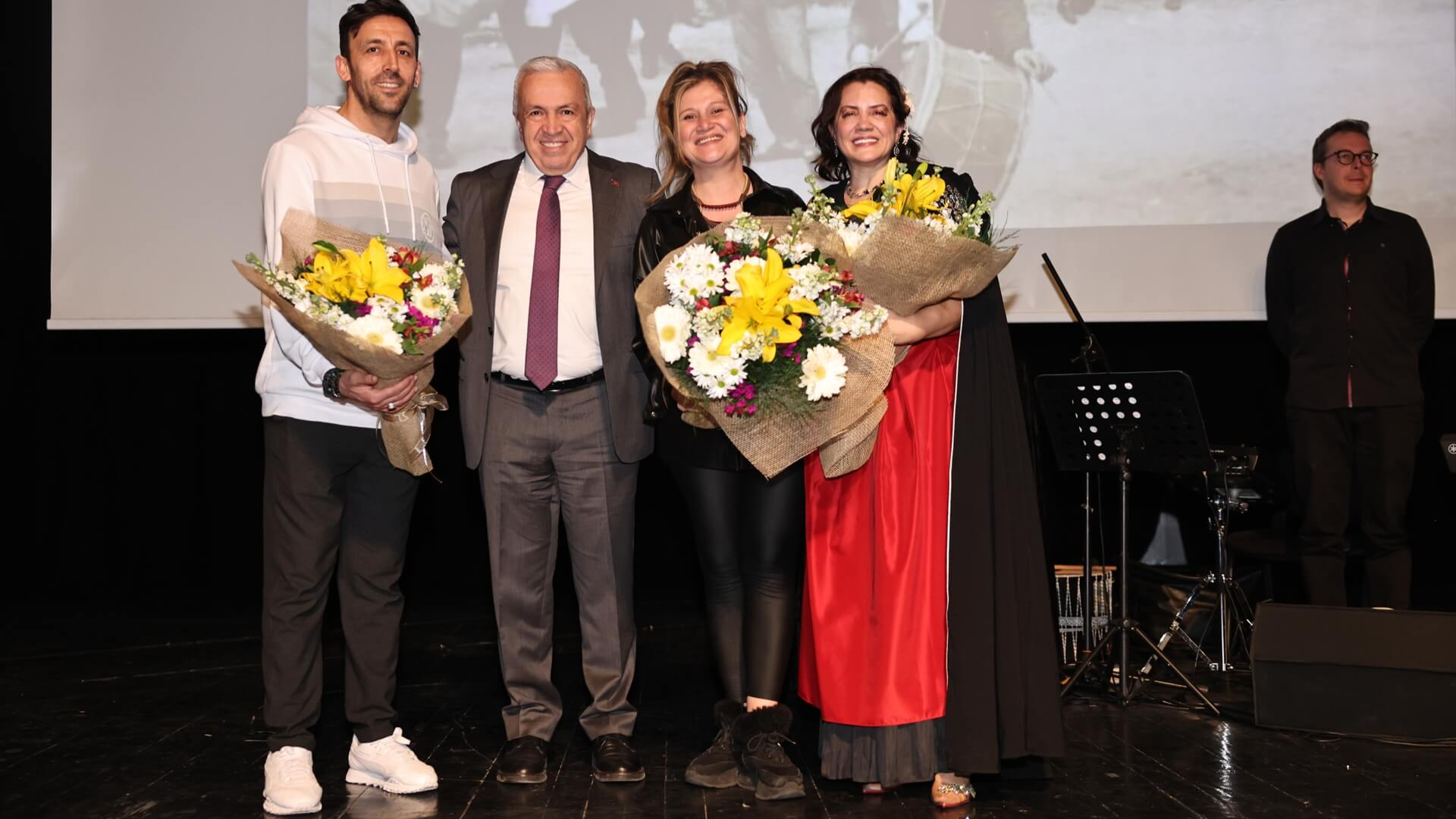 Şadi Özdemir Projeleri - Mübadelenin 102. yılına özel anma gecesi  | 