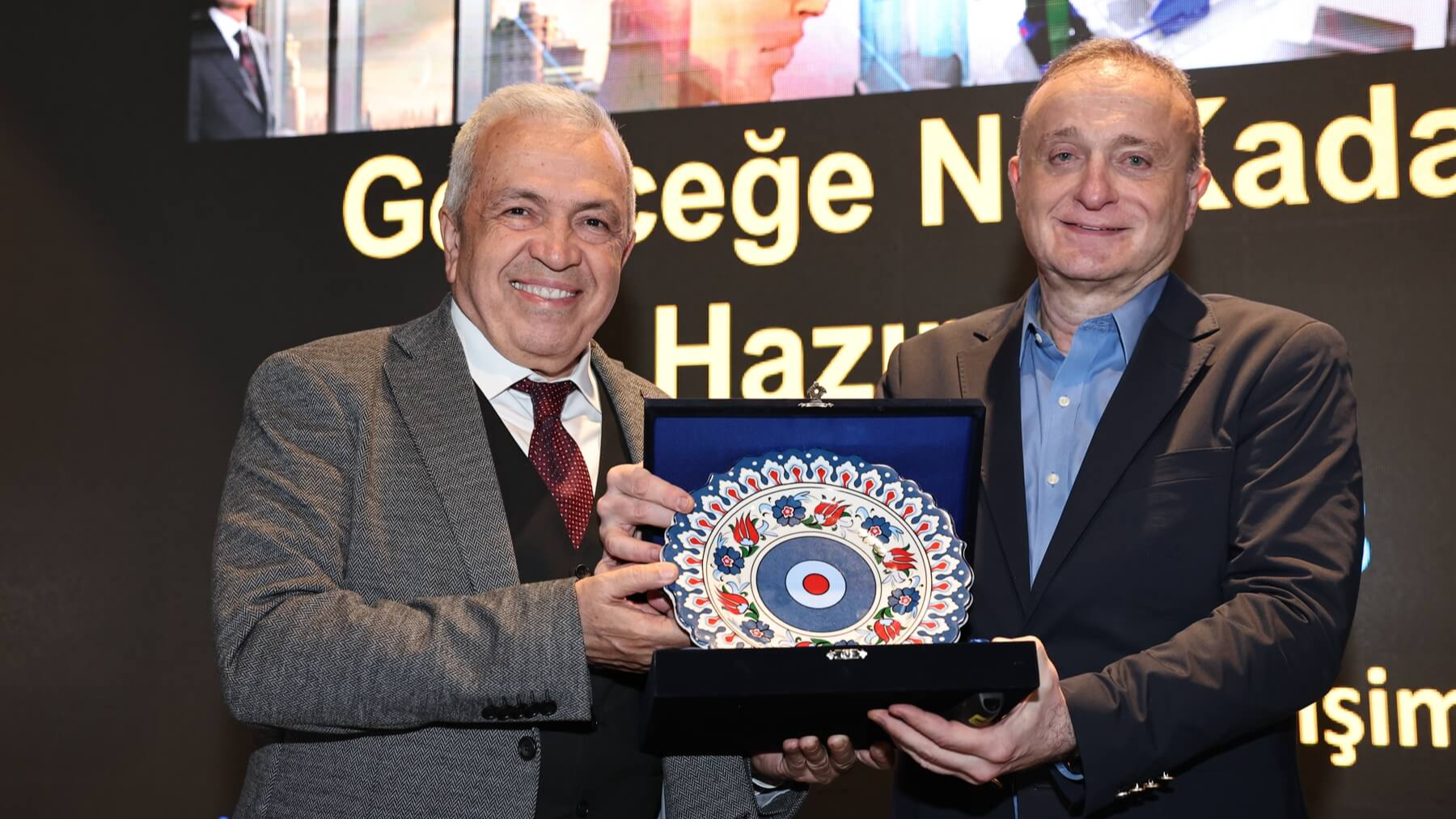 Şadi Özdemir Projeleri -  Alphan Manas ile “Geleceğe Ne Kadar Hazırız?” | 