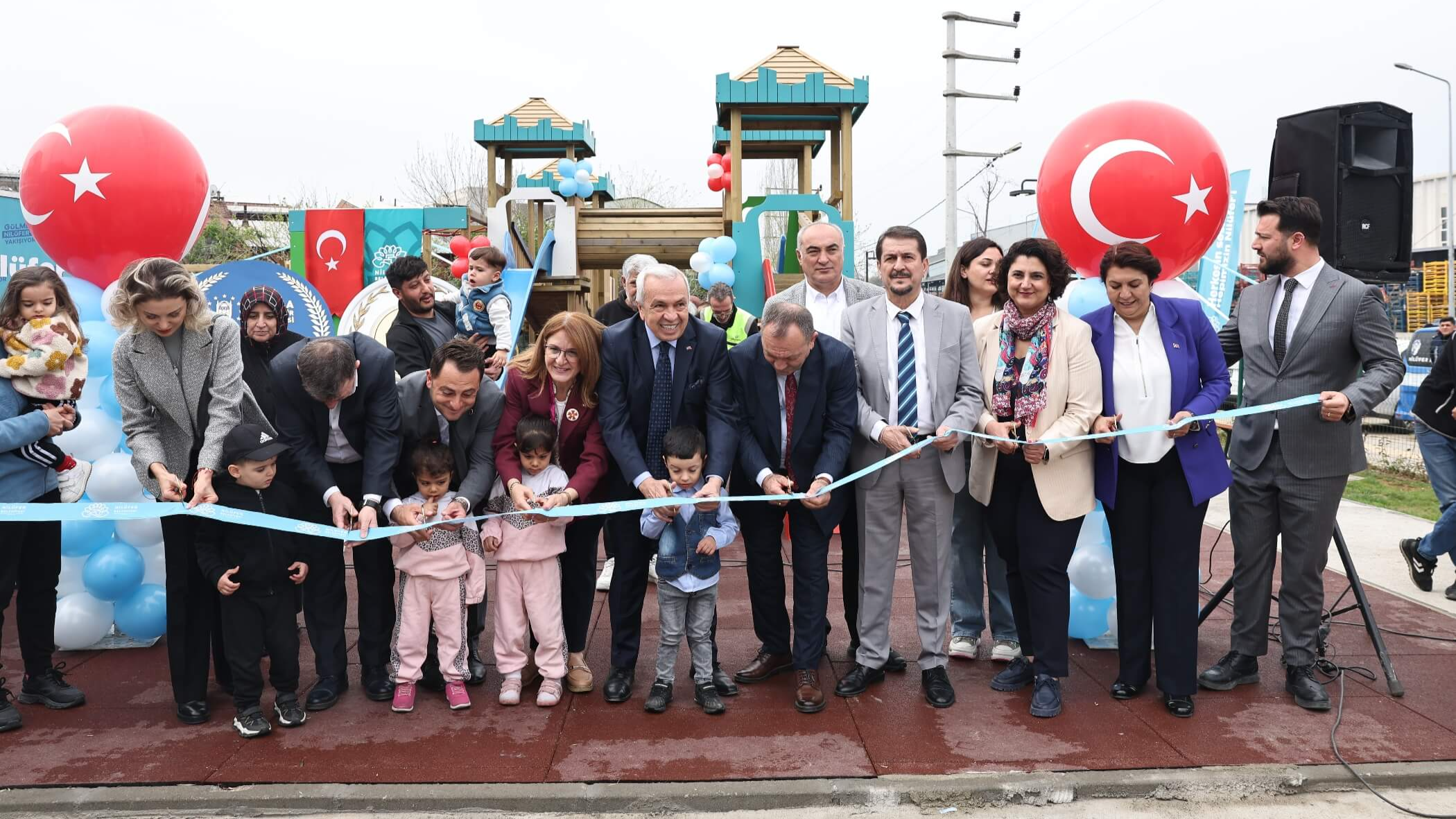 Şadi Özdemir Projeleri - Işıktepe Mahallesi’ne yeni park ve taksi durağı | 