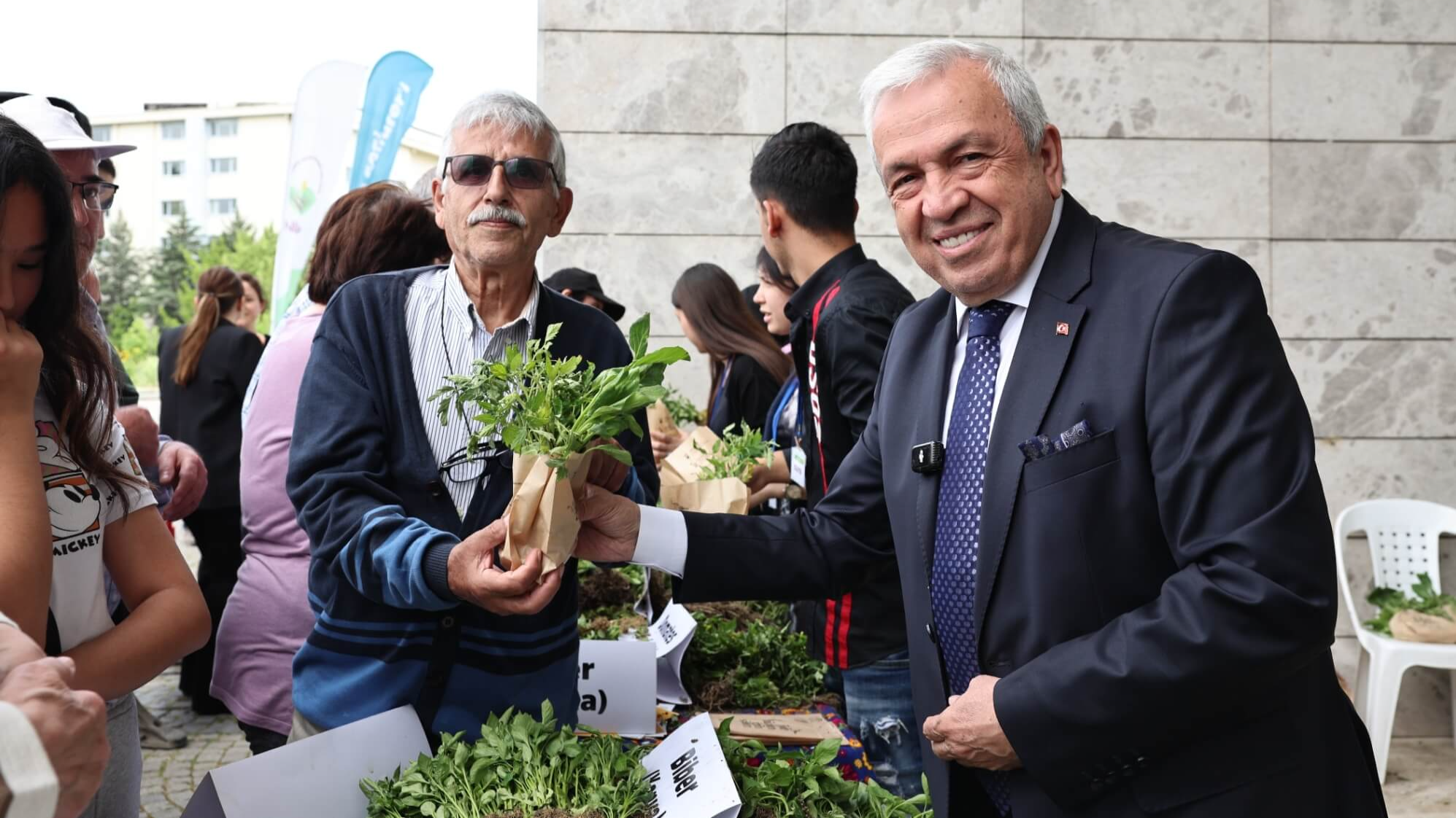 Şadi Özdemir Projeleri - Nilüfer’de 310 bin fide vatandaşlarla buluşuyor | 