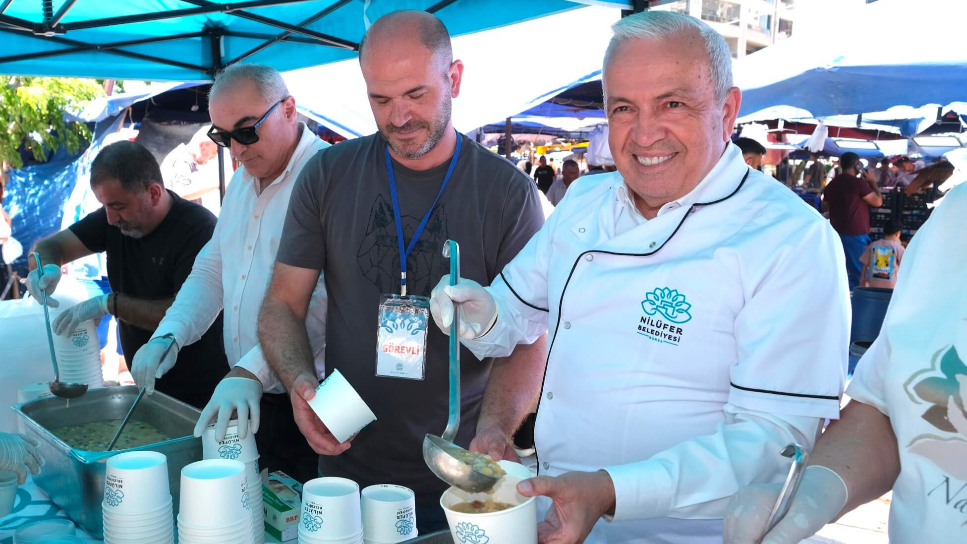 Şadi Özdemir Projeleri - Başkan Şadi Özdemir’den aşure ikramı  | 
