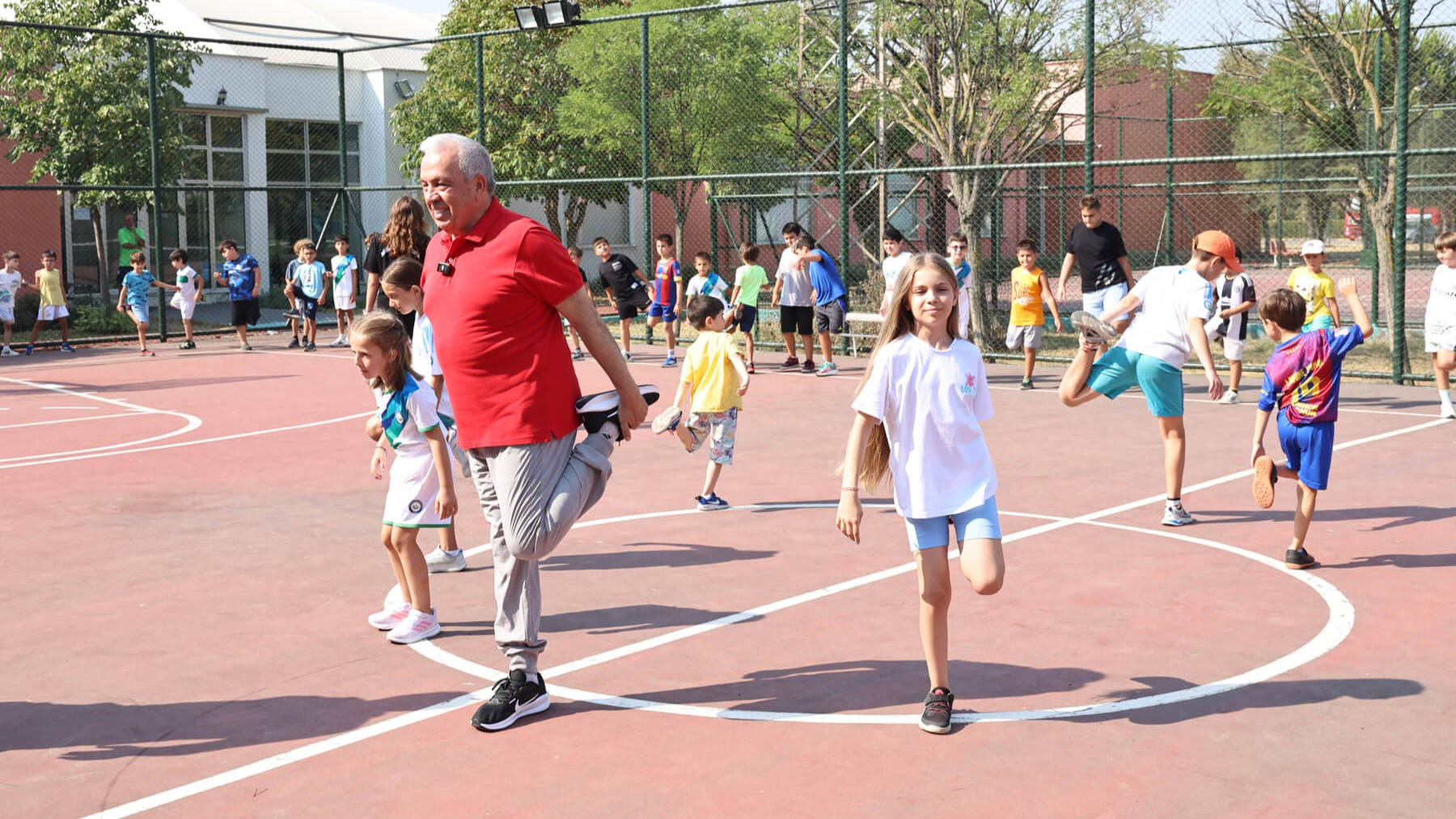 Şadi Özdemir Projeleri - Nilüfer’de çocuklara spor sevgisi aşılanıyor | 