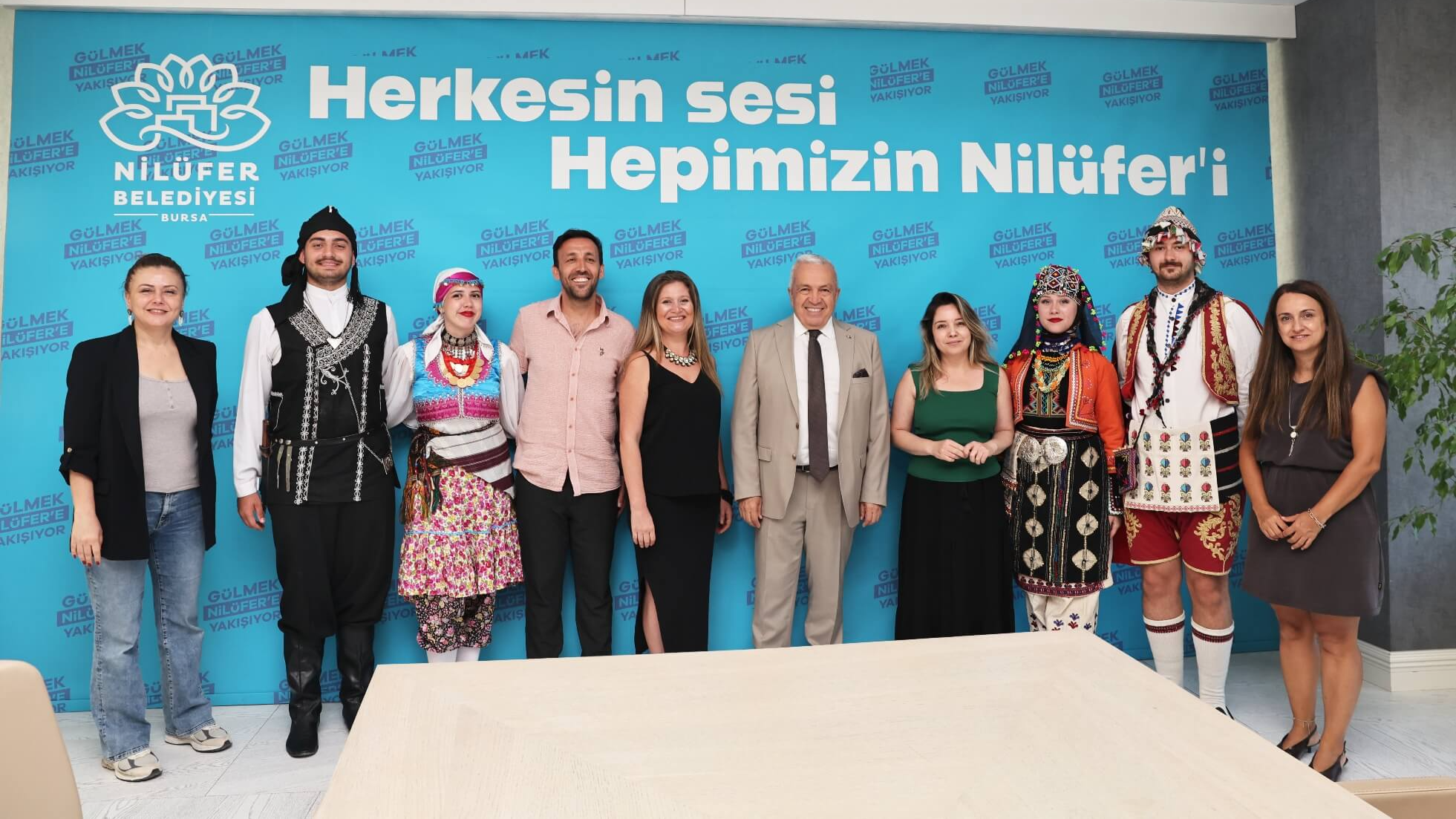 Şadi Özdemir Projeleri - Nilüfer Halk Dansları Topluluğu İtalya'dan ödülle döndü  | 