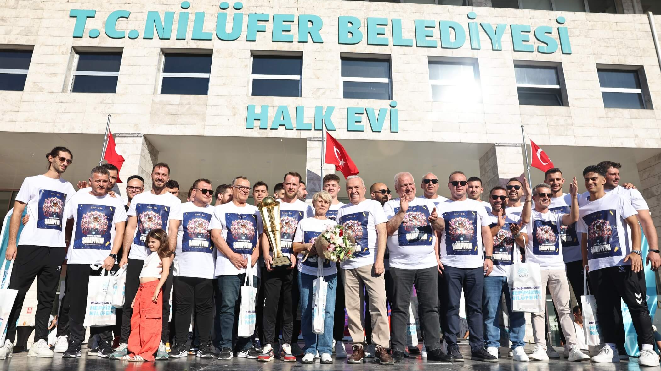 Şadi Özdemir Projeleri - Nilüfer Belediyespor, Süper Kupa’yı Nilüfer’e getirdi | 