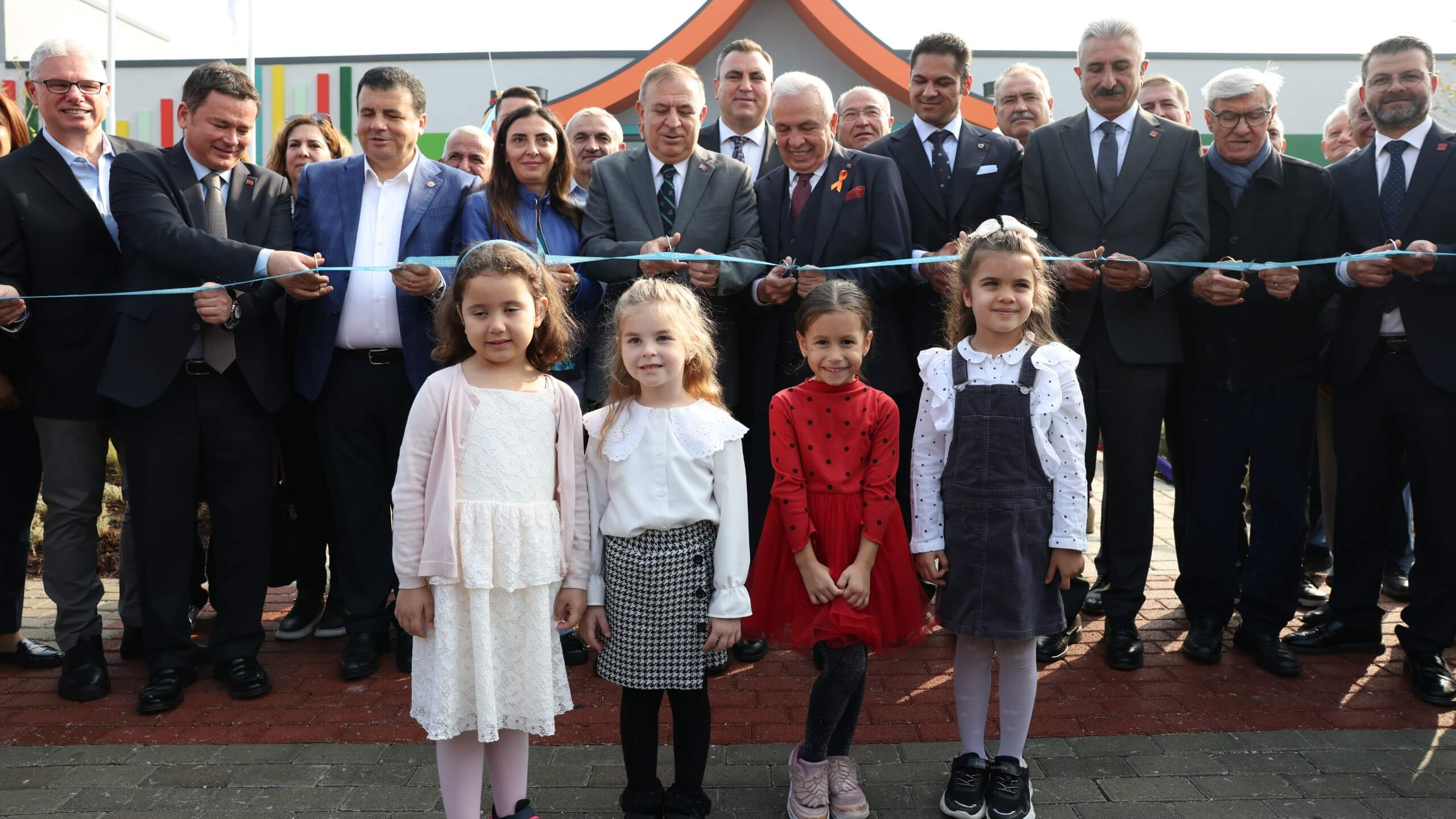 Şadi Özdemir Projeleri - Nilüfer Belediyesi’nin dördüncü kreşi Kerem Özdilek Kreş ve Gündüz Bakımevi açıldı | 