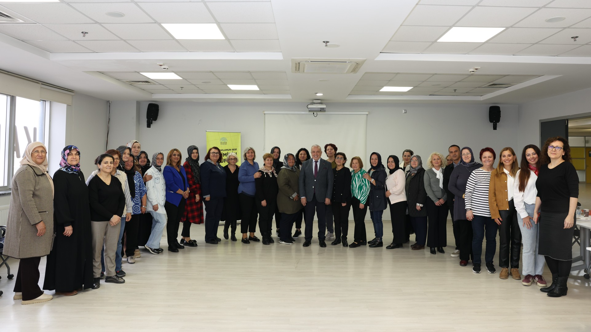 Şadi Özdemir Projeleri - Başkan Şadi Özdemir’den kadınlara: “Birlikte güçlü olun” mesajı | 