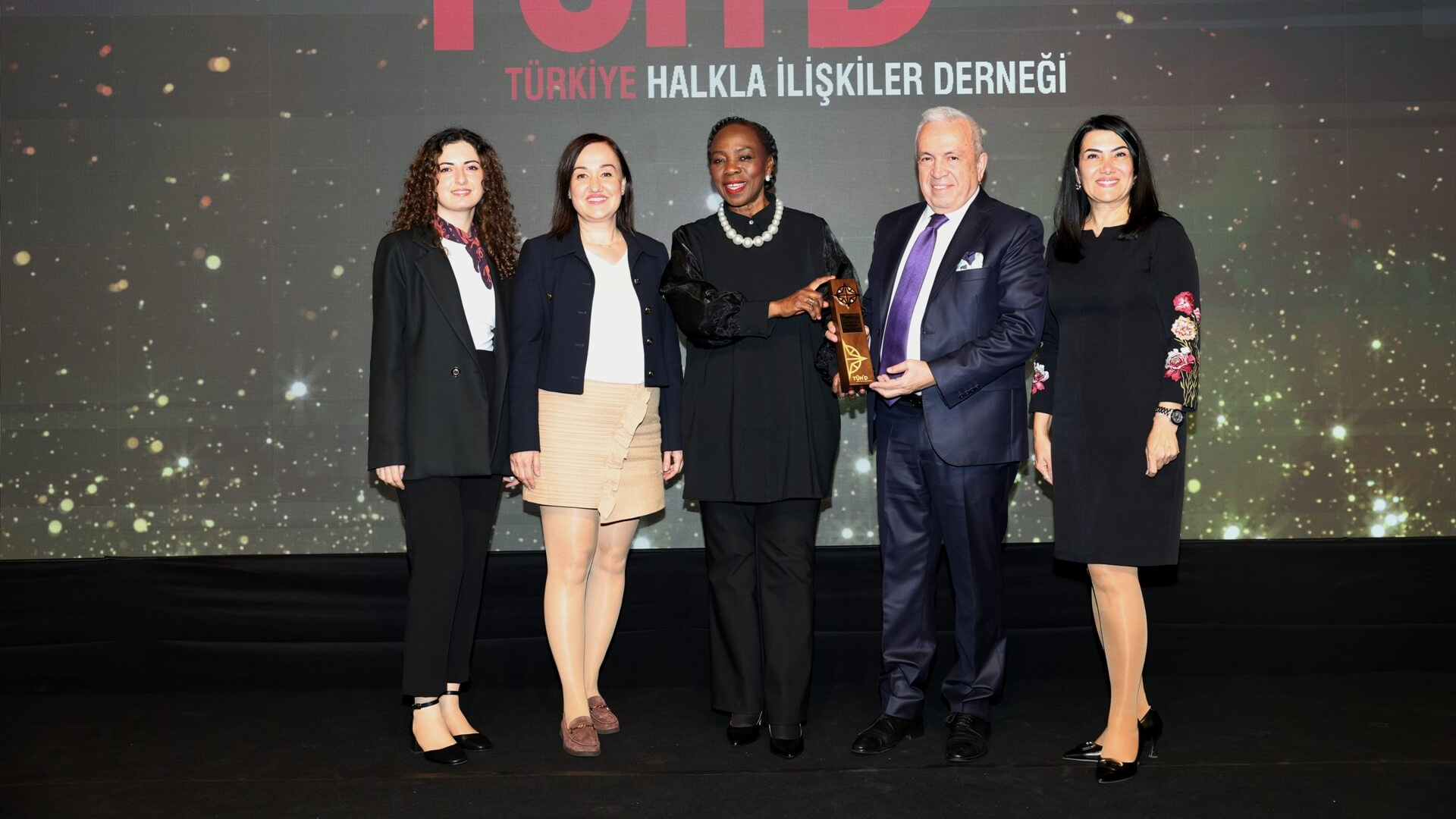 Şadi Özdemir Projeleri - Nilüfer’in sosyal girişimcilik vizyonuna ‘Altın Pusula’ ödülü | 