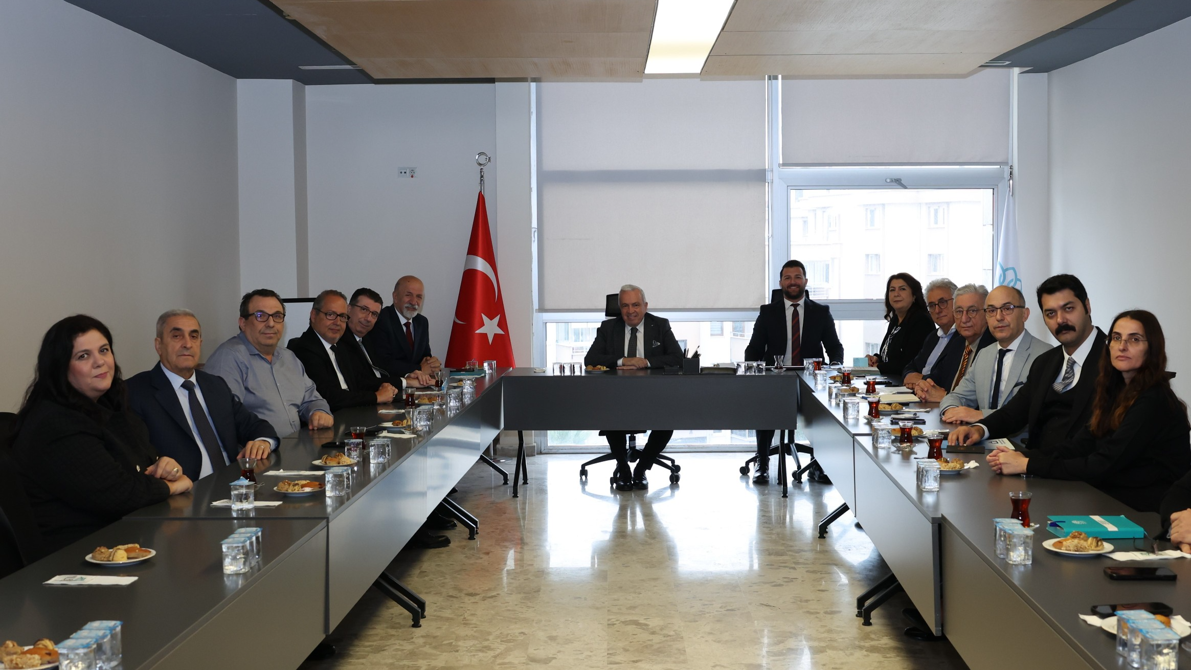 Şadi Özdemir Projeleri - Başkan Şadi Özdemir sanayi bölgeleri temsilcileriyle bir araya geldi | 