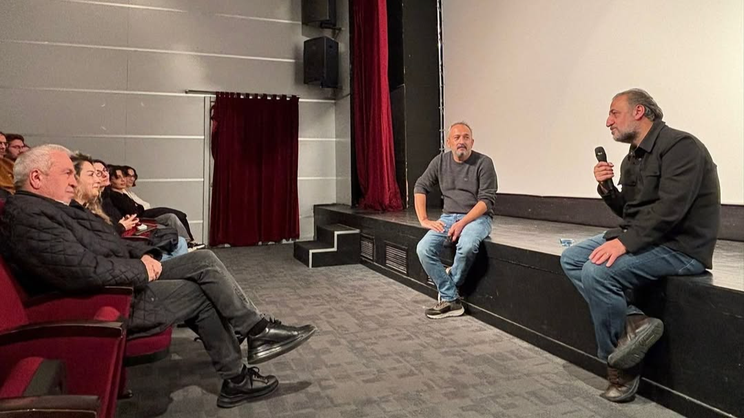 Şadi Özdemir Projeleri - Ödüllü yönetmen Özcan Alper “Erken Kış” filmiyle Nilüferlilerle buluştu | 