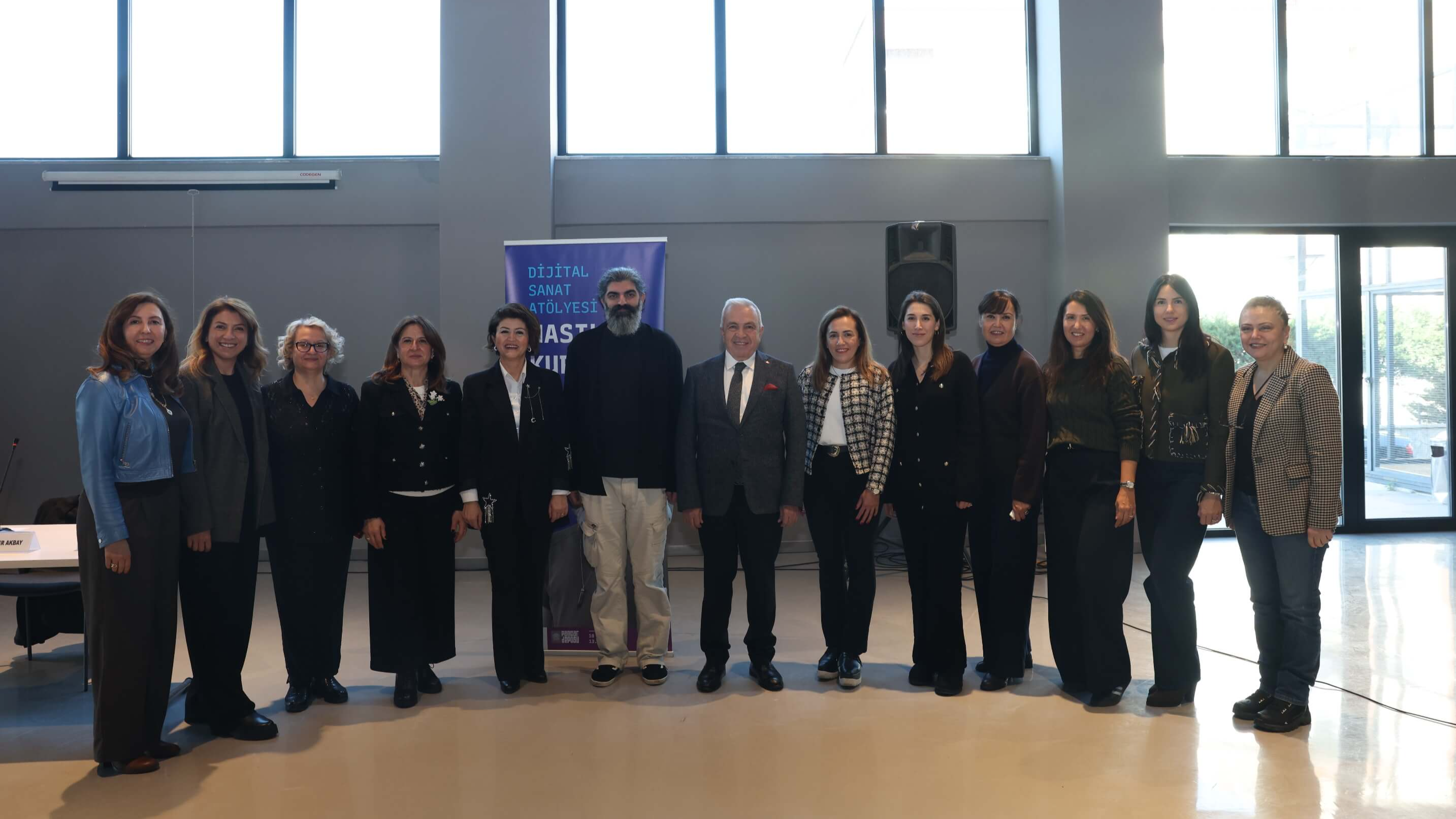 Şadi Özdemir Projeleri - Nilüfer’de dijital sanat atölyesinin yol haritası konuşuldu | 