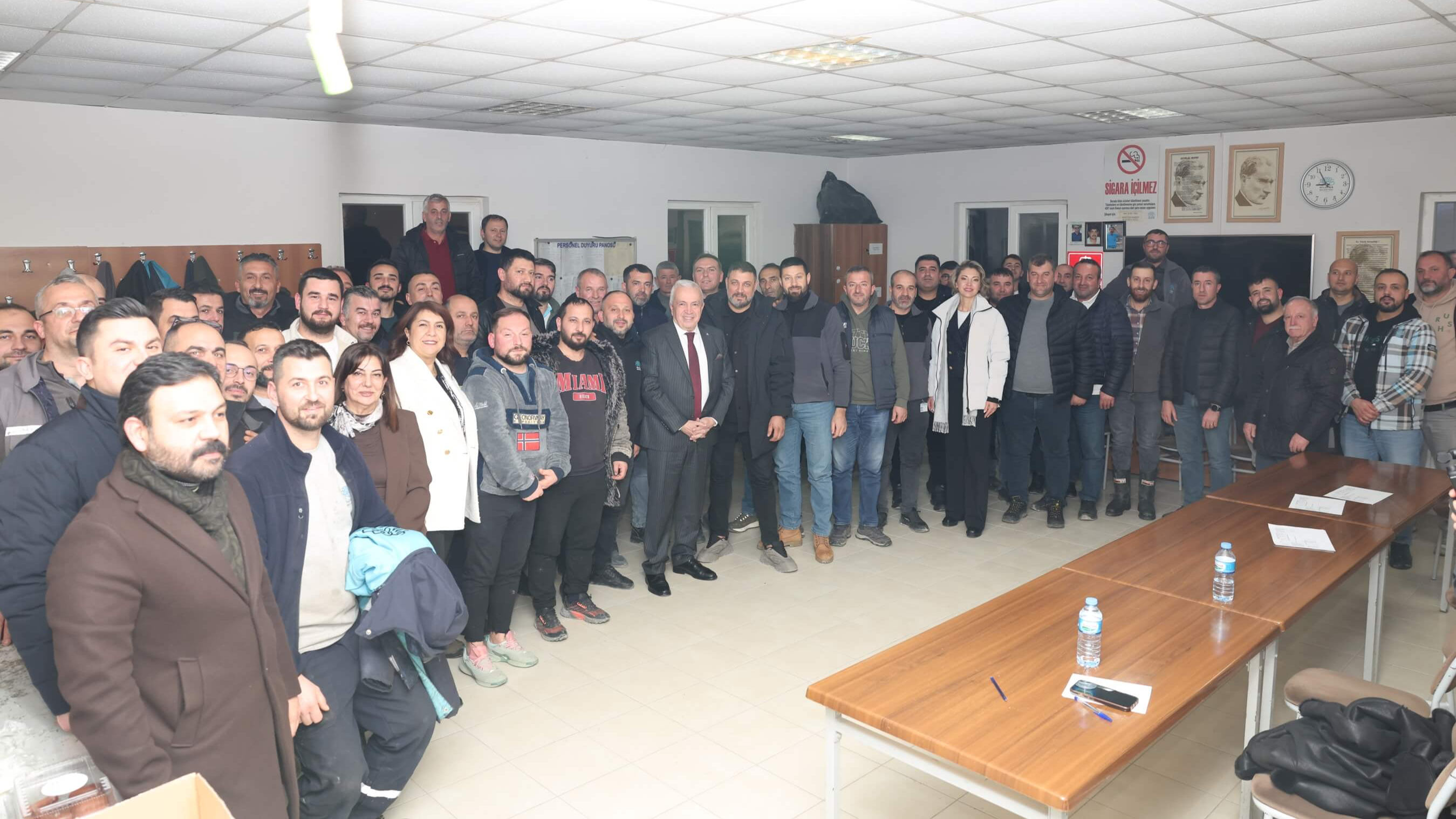 Şadi Özdemir Projeleri - Başkan Şadi Özdemir’den karla mücadele ekiplerine teşekkür | 