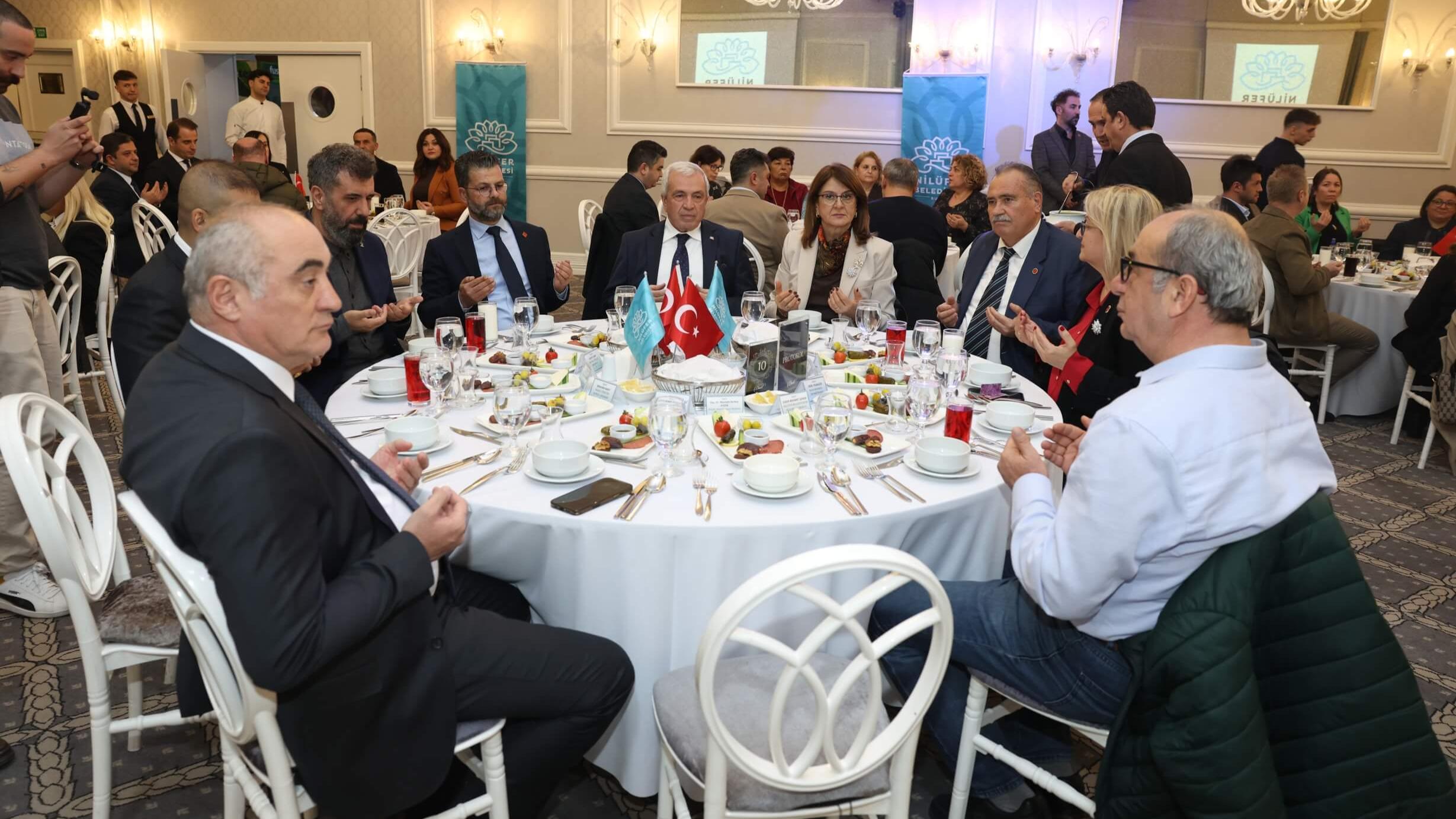 Şadi Özdemir Projeleri - Nilüfer kardeşlik sofrasında buluştu | 