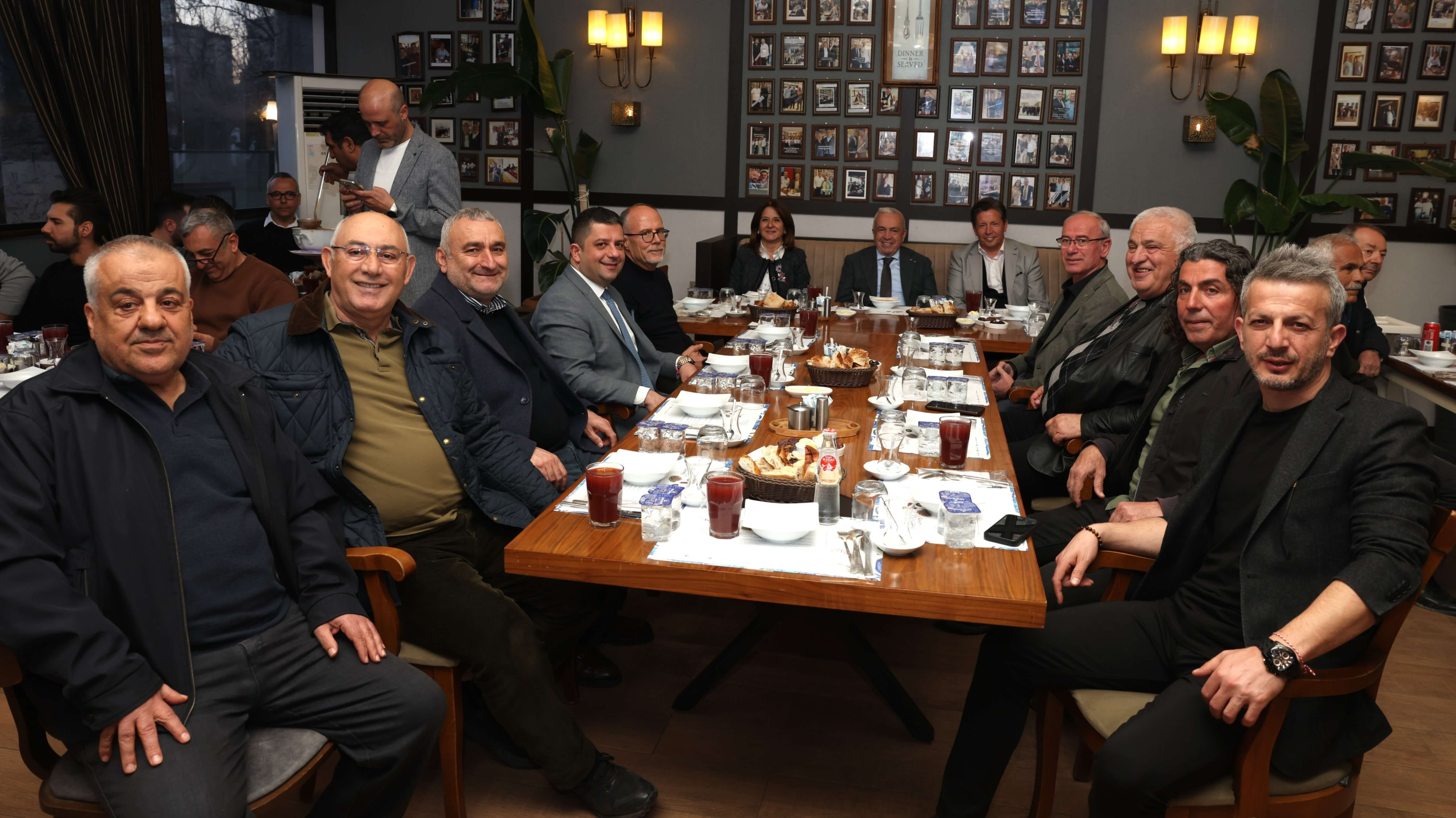 Şadi Özdemir Projeleri - Başkan Şadi Özdemir amatör spor kulüp temsilcileri ile buluştu | 