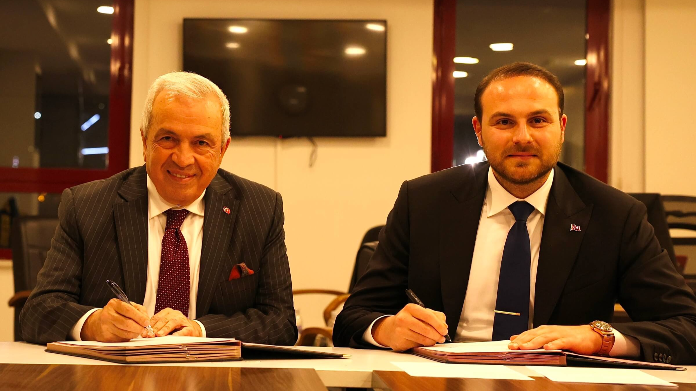 Şadi Özdemir Projeleri - Nilüfer’e yeni kapalı hentbol salonu için ilk adım atıldı | 